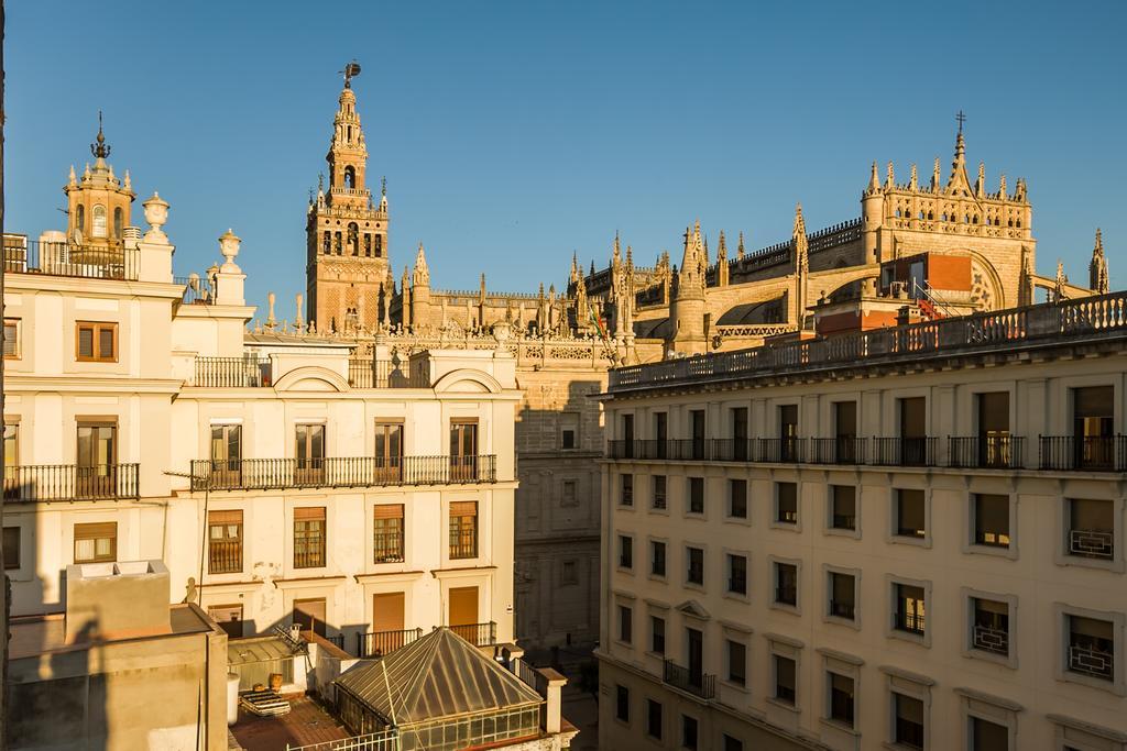 Welldone Cathedral Suites Sevilla Eksteriør bilde